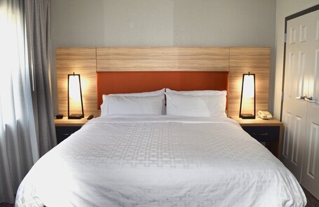 Candlewood Suites Indianapolis Downtown Medical District, an IHG Hotel - Image 7