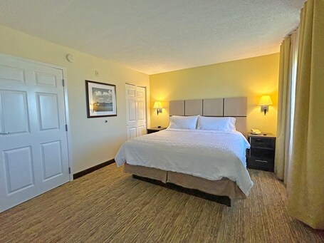 Candlewood Suites Indianapolis Downtown Medical District, an IHG Hotel - Image 21