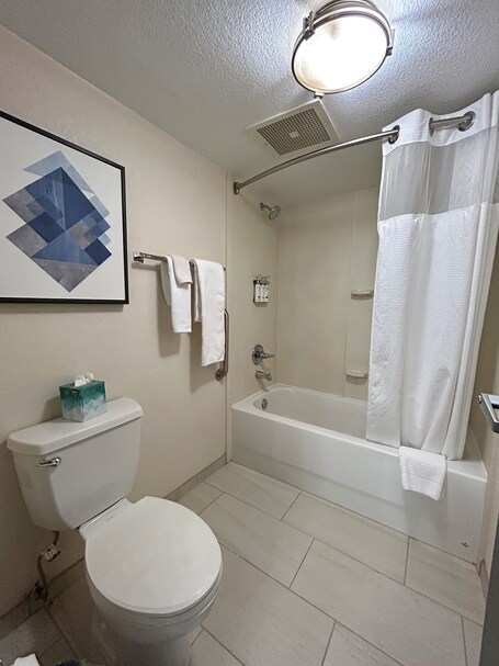 Candlewood Suites Indianapolis Downtown Medical District, an IHG Hotel - Image 9