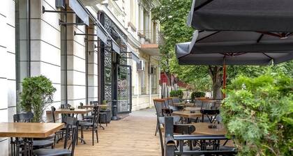 Maxim Boutique Hotel