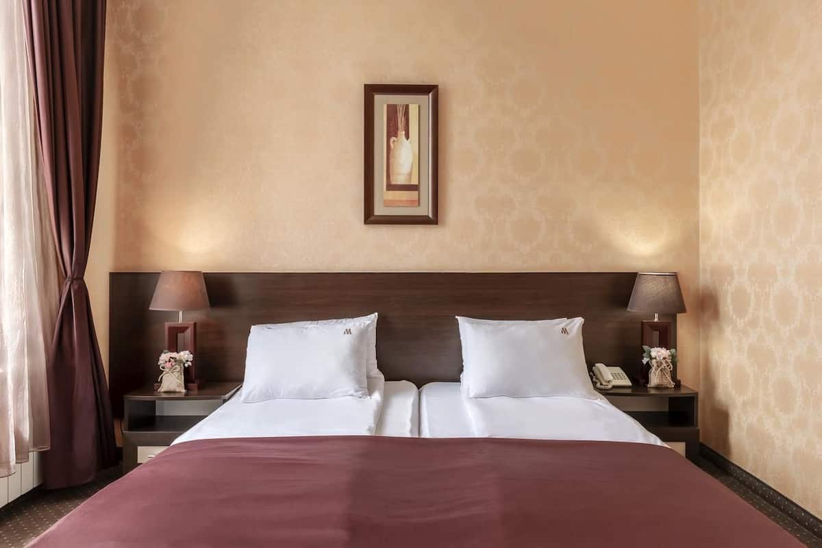 2 Schlafzimmer, Minibar, Zimmersafe, Schreibtisch