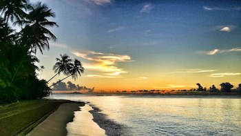 Beach nearby, white sand, sun loungers, beach towels at Park Royal Homestay Club Cala Puerto Rico