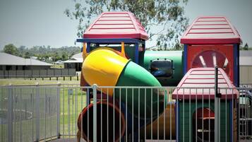 Children’s play area – outdoor