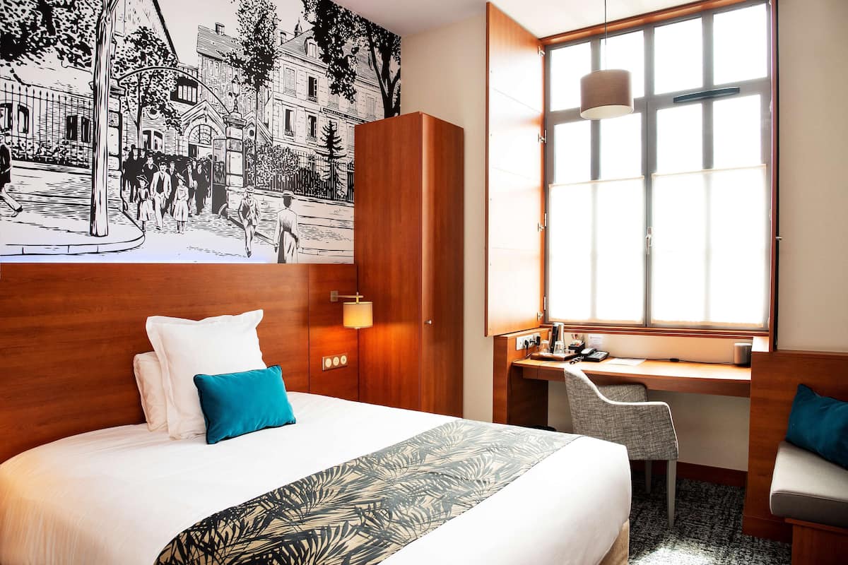 Pillowtop beds, in-room safe, individually decorated