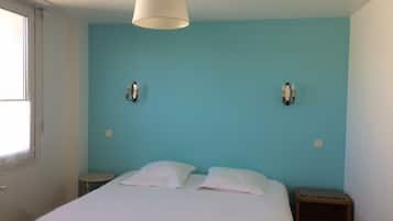 Apartment | Premium bedding, individually decorated, individually furnished