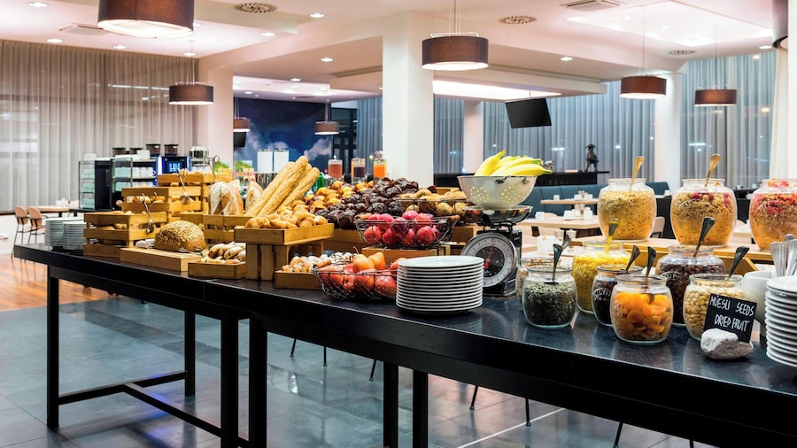 Courtyard by Marriott Prague Airport