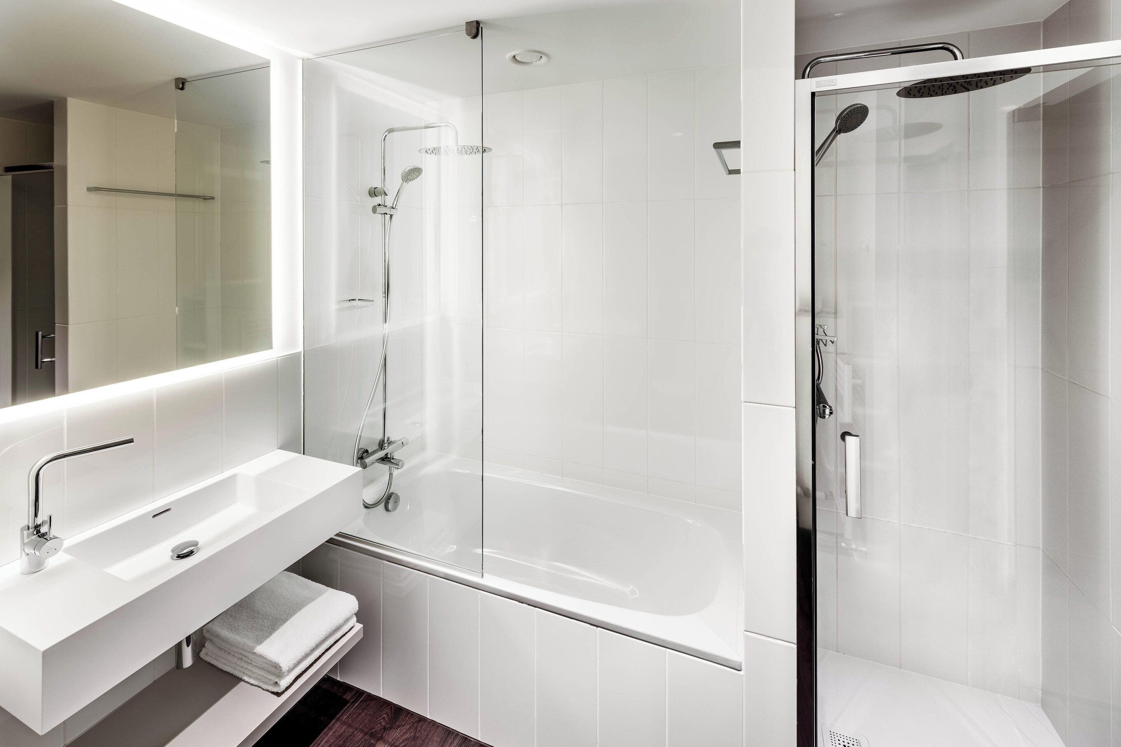 Photo - Courtyard by Marriott Prague Airport