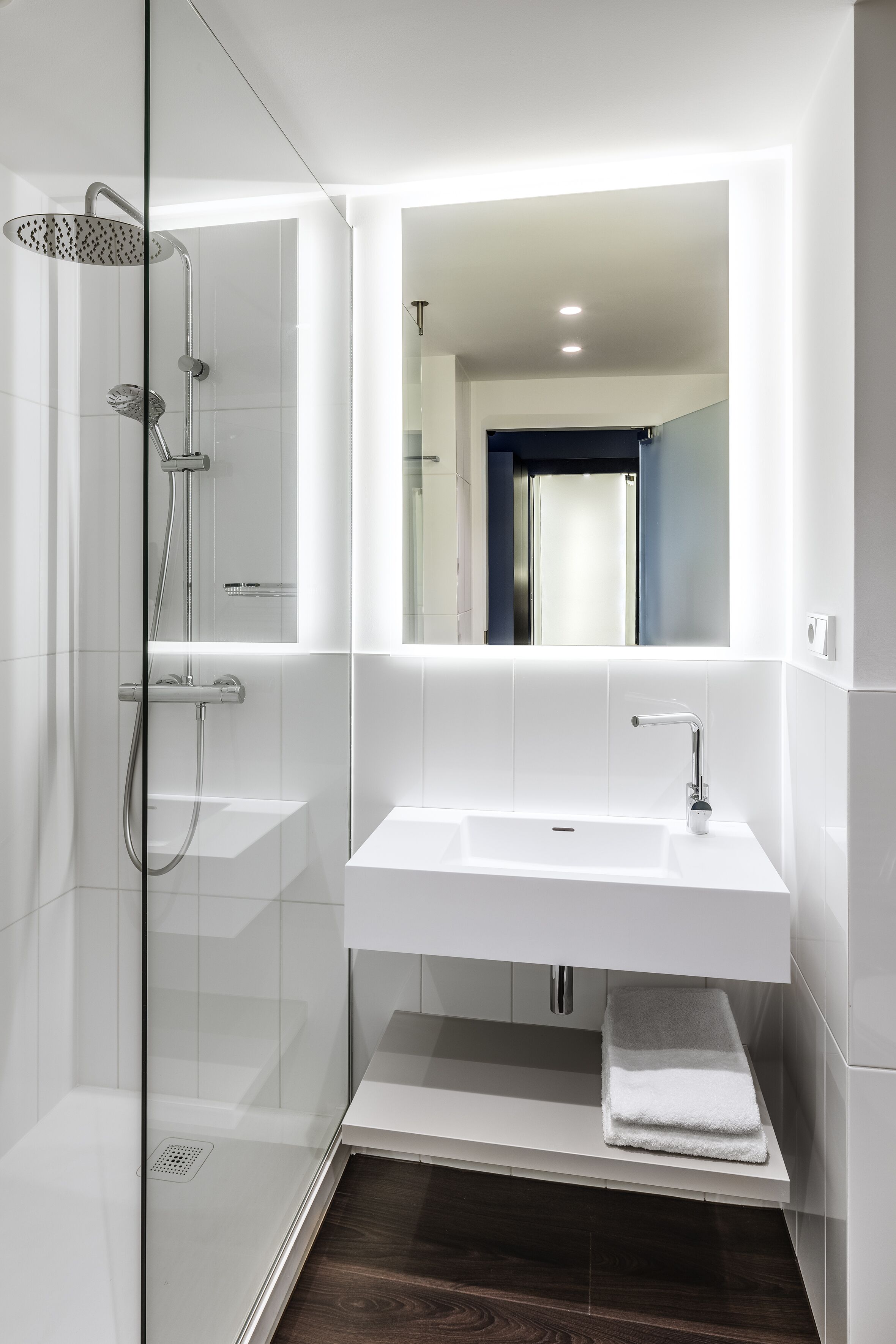 1 bedroom, premium bedding, in-room safe, desk