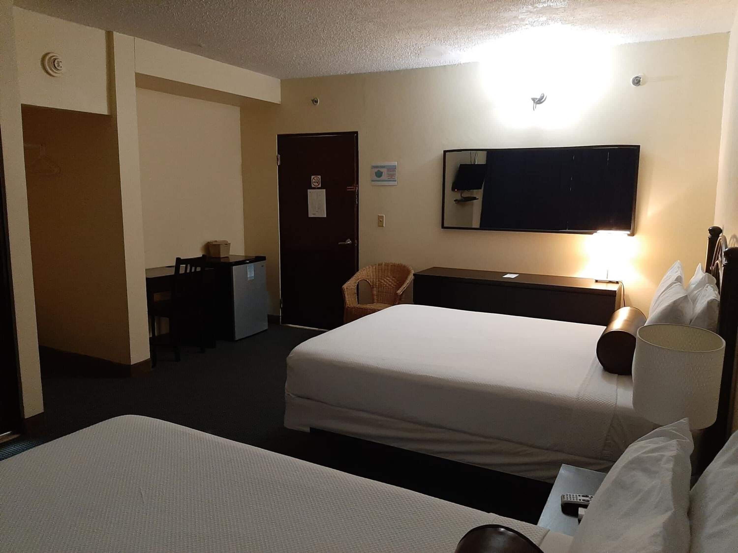 1 bedroom, in-room safe, iron/ironing board