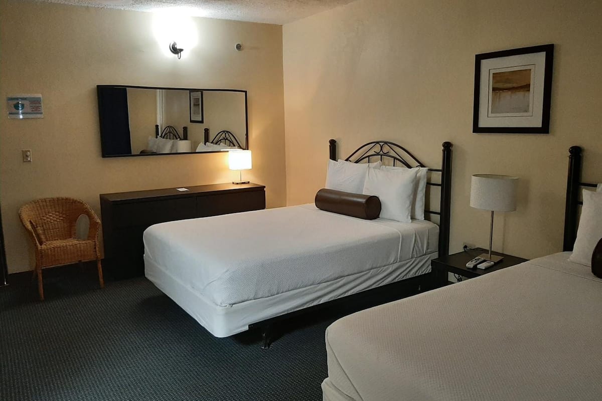 1 bedroom, in-room safe, iron/ironing board