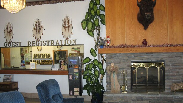 Lobby - Glacier Gateway Plaza (Cut Bank)