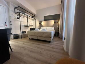 Superior Double or Twin Room | Premium bedding, pillowtop beds, in-room safe, desk - Hotel Porta Pia (Rome)
