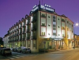 Fachada del alojamiento - Noche