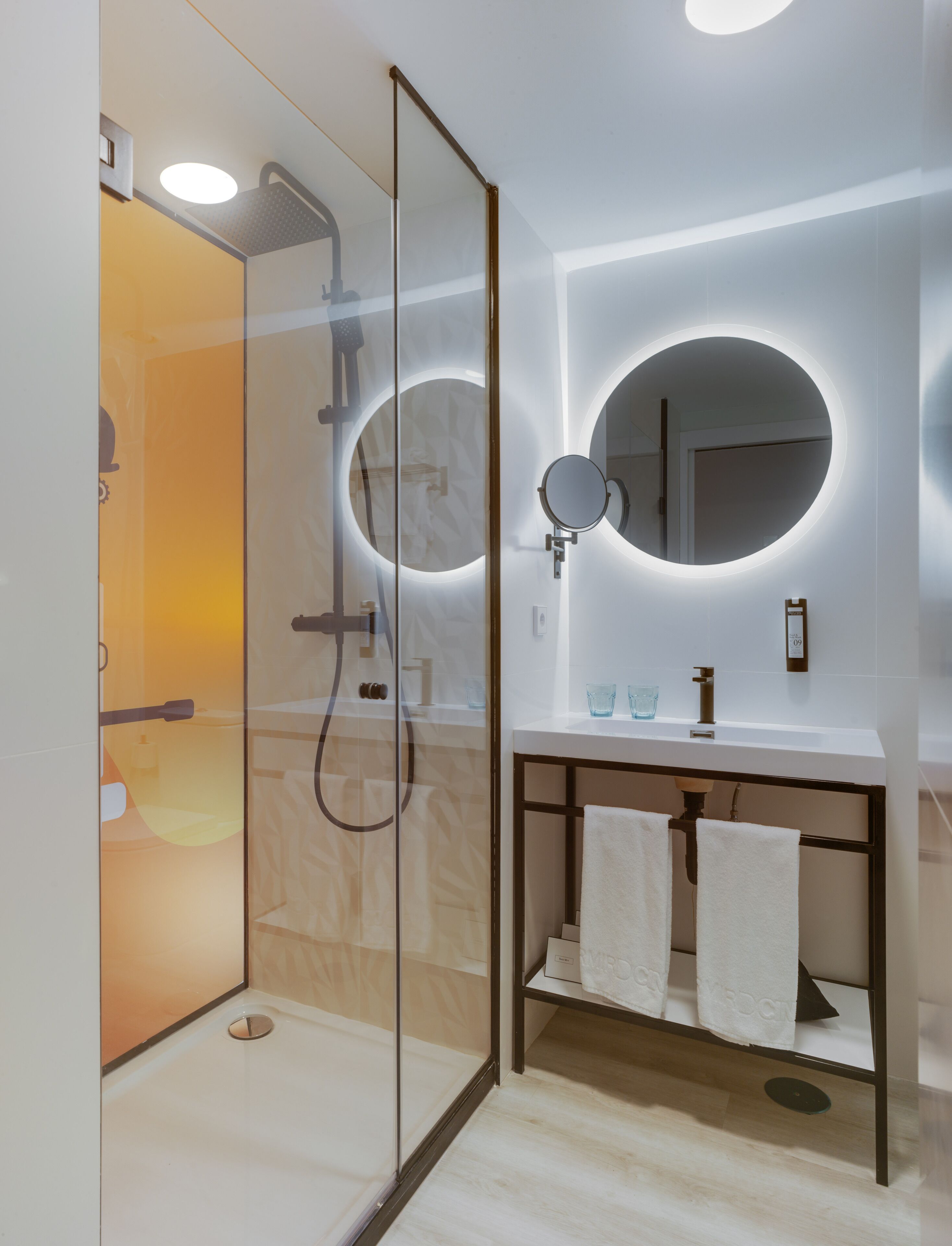 standard double room | 1 bedroom, minibar, in-room safe, soundproofing