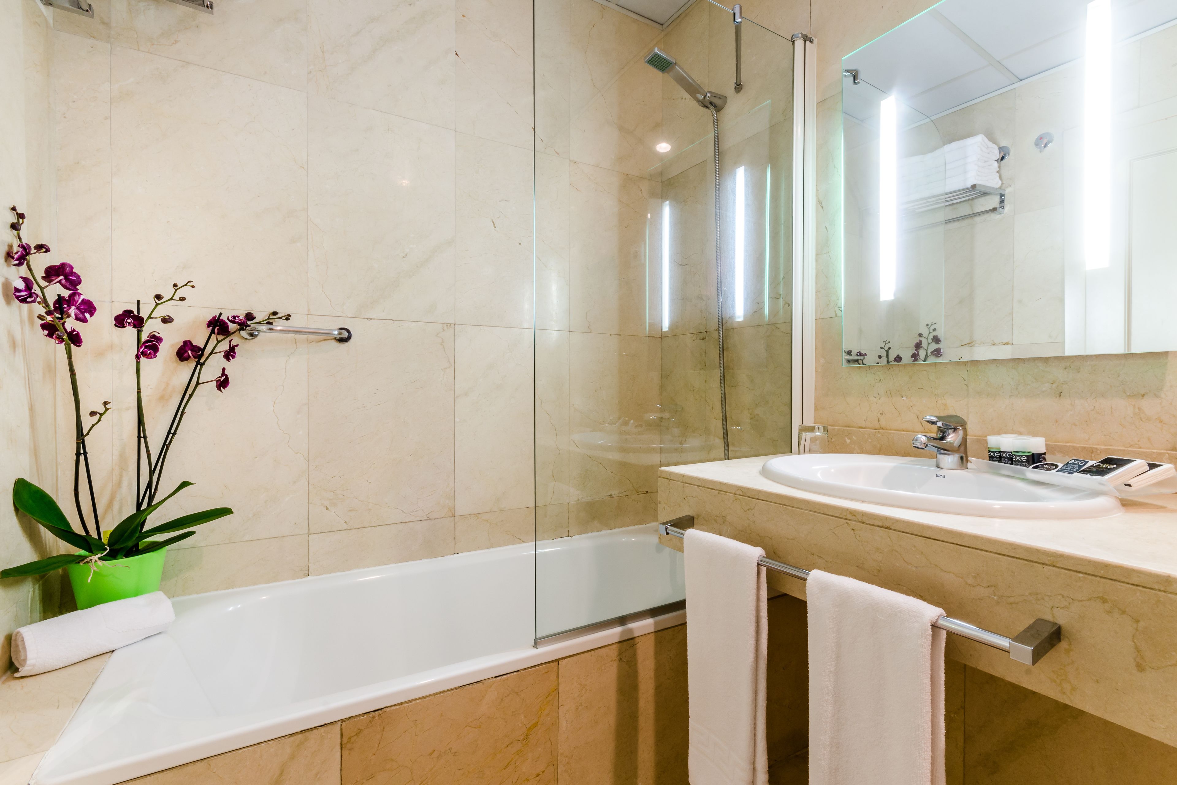 standard double or twin room | exterior