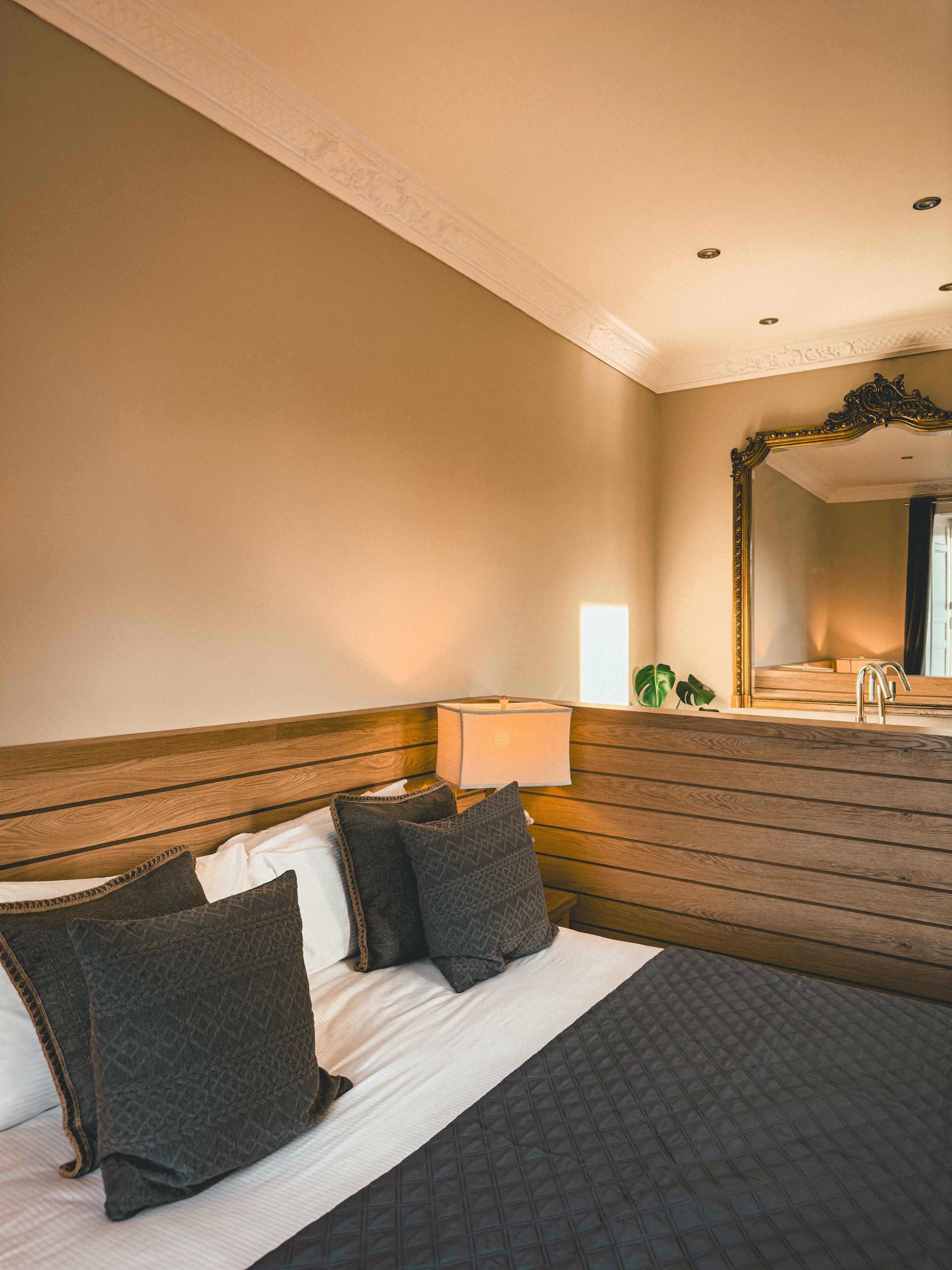 Foto - Glen Mhor Hotel at Uile-bheist 'Brewstillery'