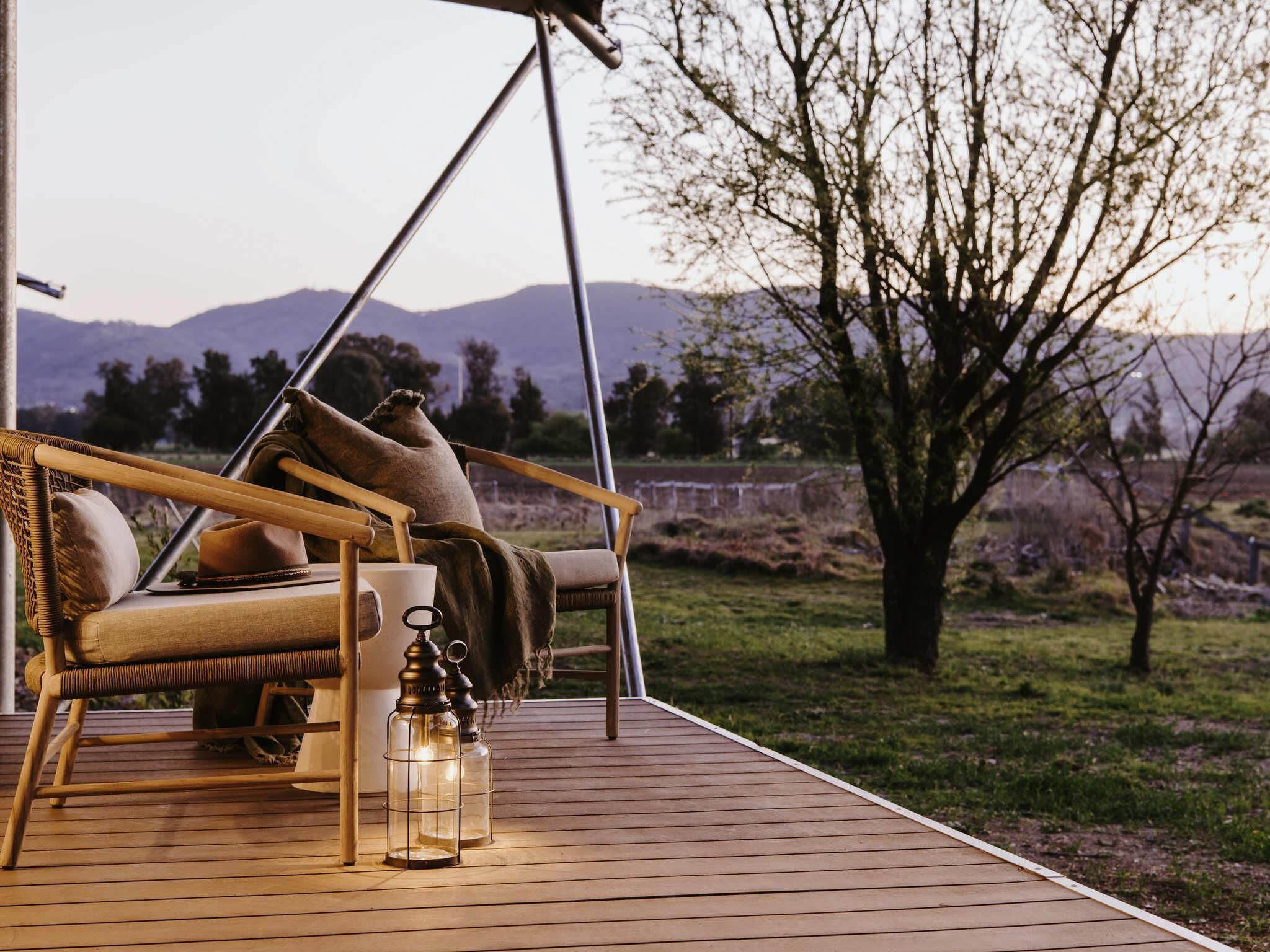 Mudgee Retreat | Premium bedding, memory foam beds, minibar, blackout drapes