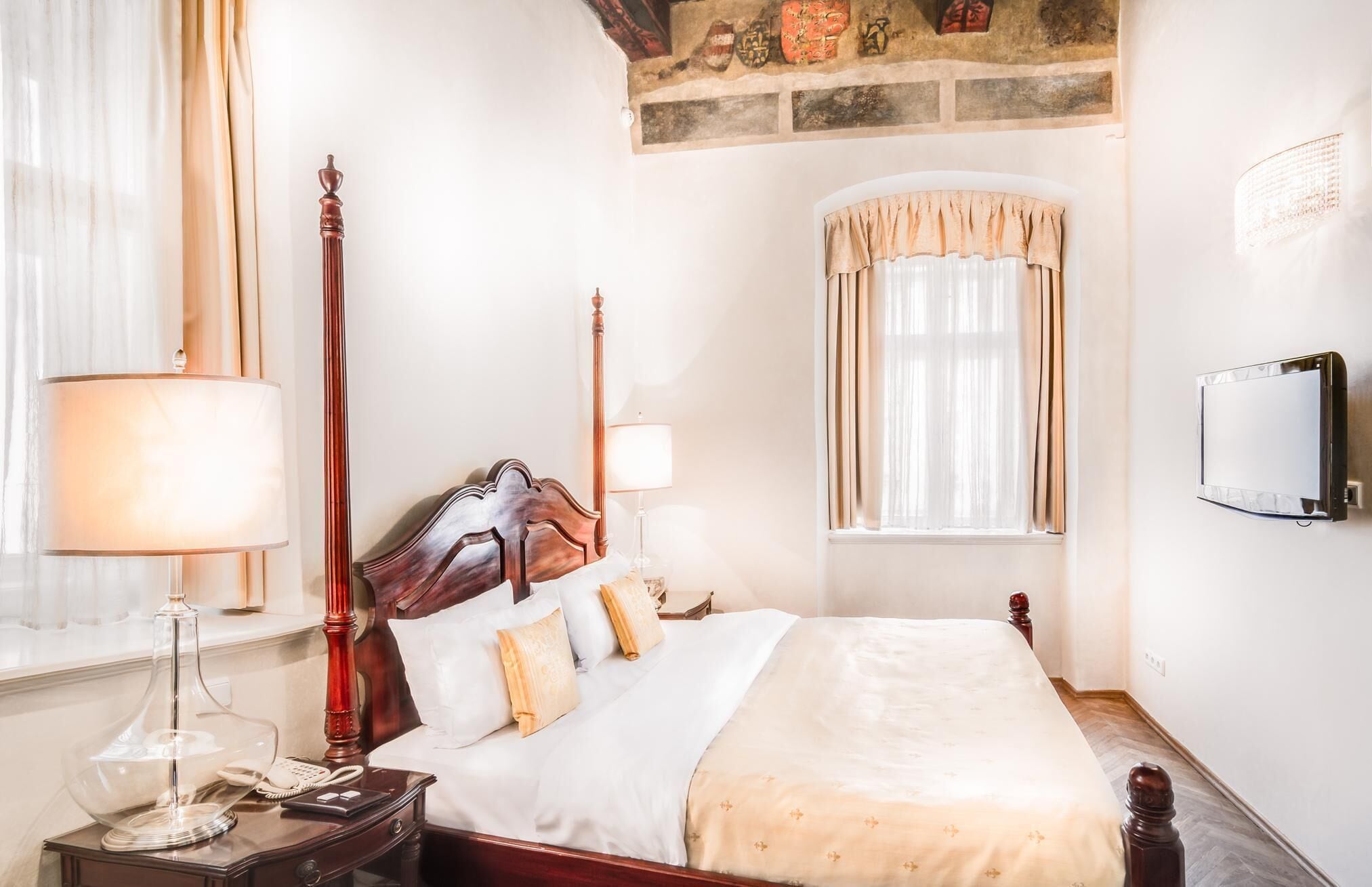 Executive-Suite | Hochwertige Bettwaren, Minibar, Zimmersafe, individuell dekoriert