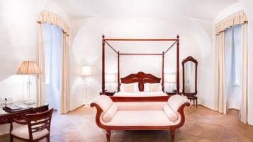 Ropa de cama de alta calidad y minibar