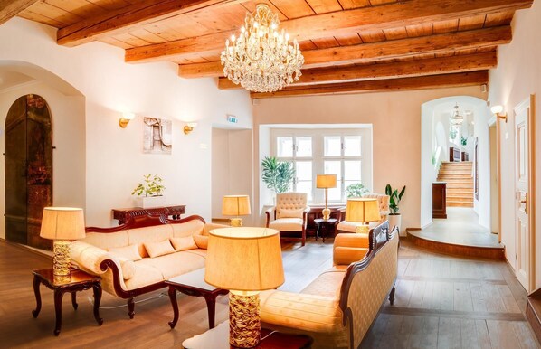 Lobby - The Dominican (Prague)