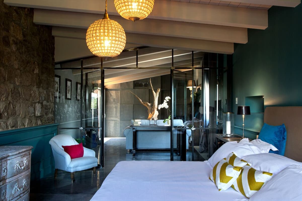 1 bedroom, premium bedding, minibar, in-room safe