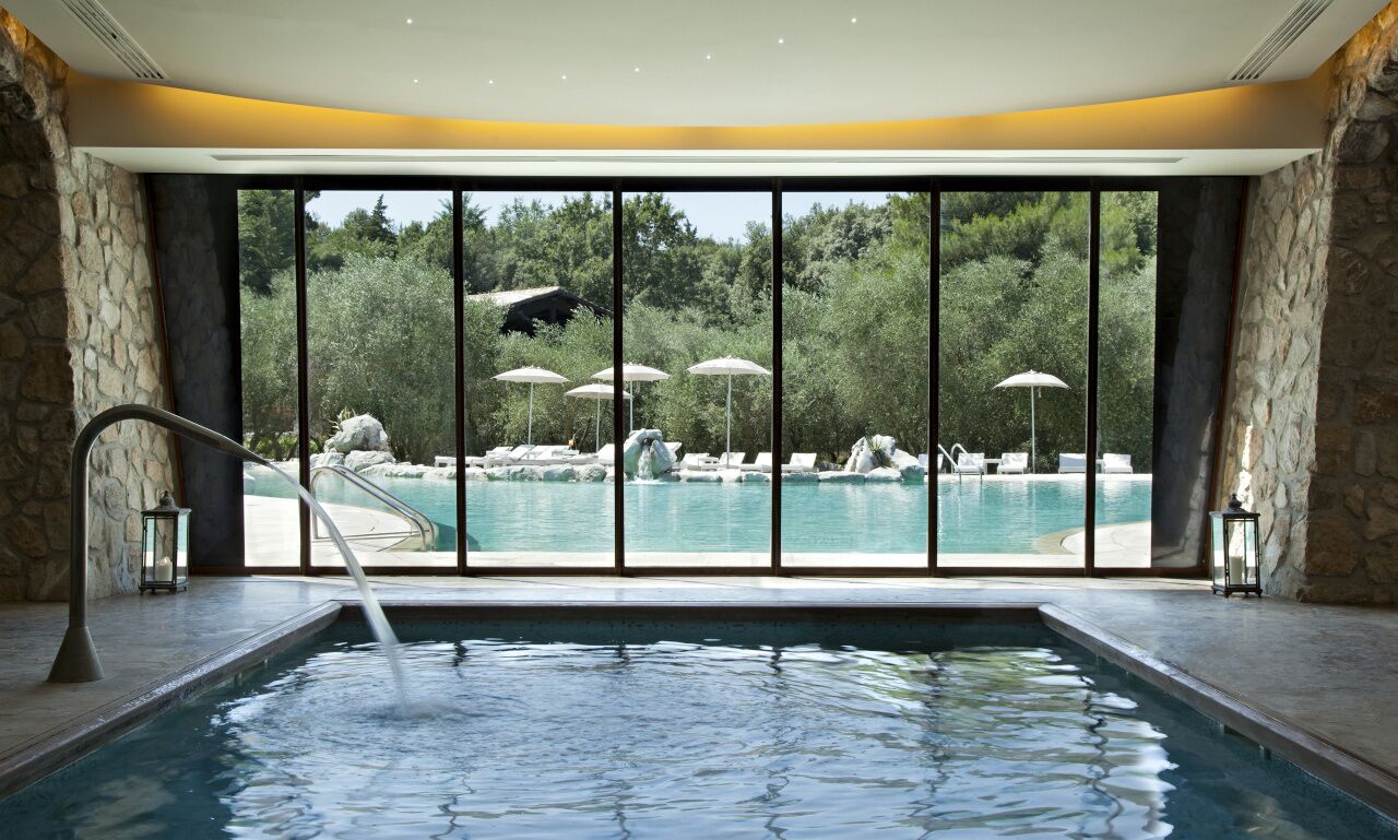 2 indoor pools, seasonal outdoor pool, pool umbrellas, sun loungers