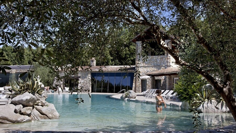 Aquapetra Resort and Spa