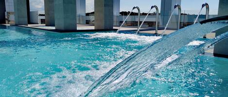 2 outdoor pools, pool umbrellas, sun loungers