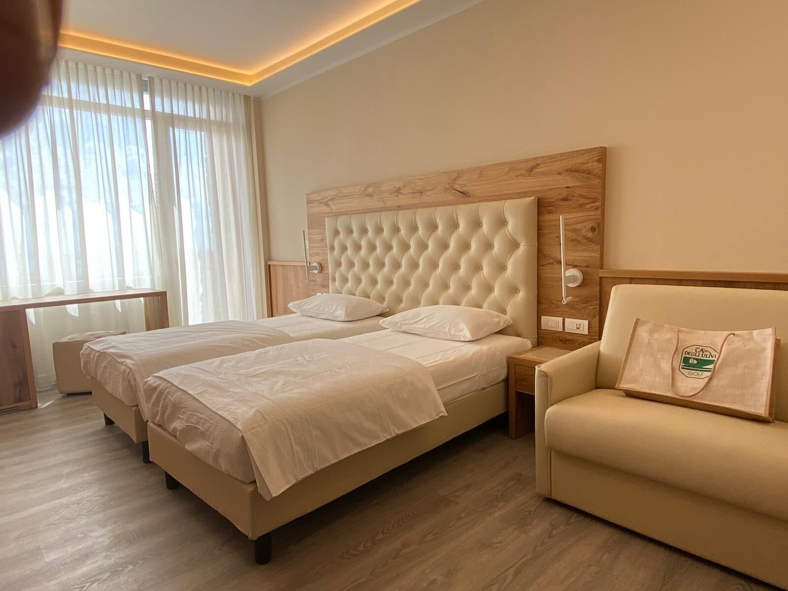 Minibar, in-room safe, desk, free WiFi