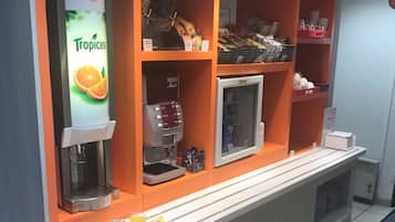 Daily buffet breakfast (EUR 6.90 per person)