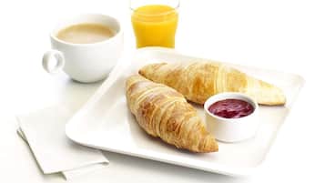 Daily buffet breakfast (EUR 6.90 per person)