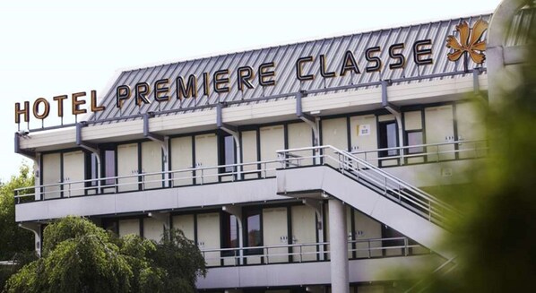Exterior - Premiere Classe Niort Est - La Crèche (La Creche)
