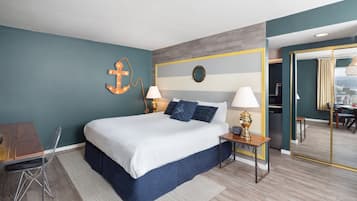 Standard King w/ Fireplace