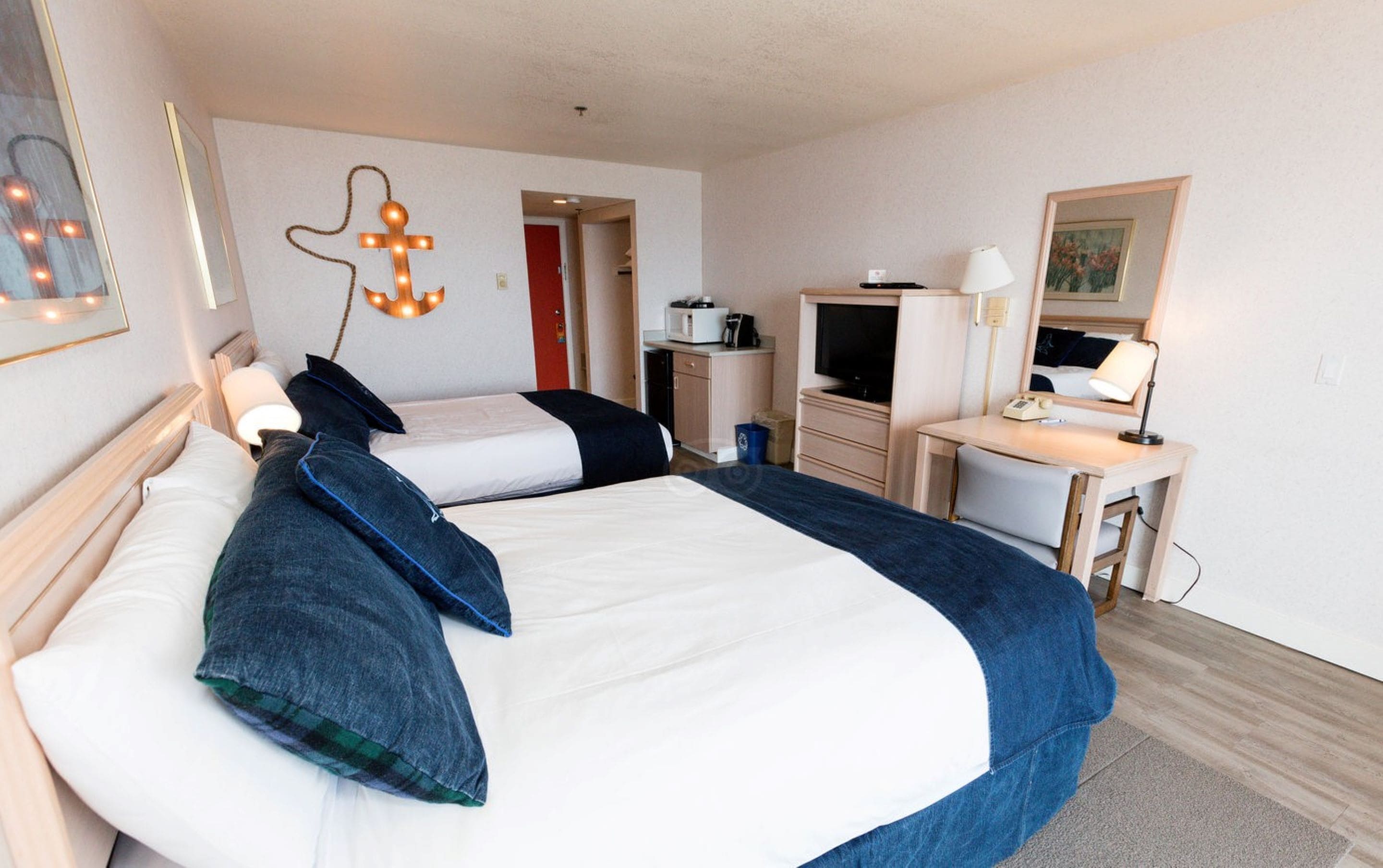 standard double queen | 1 bedroom, premium bedding, down duvets, pillow-top beds