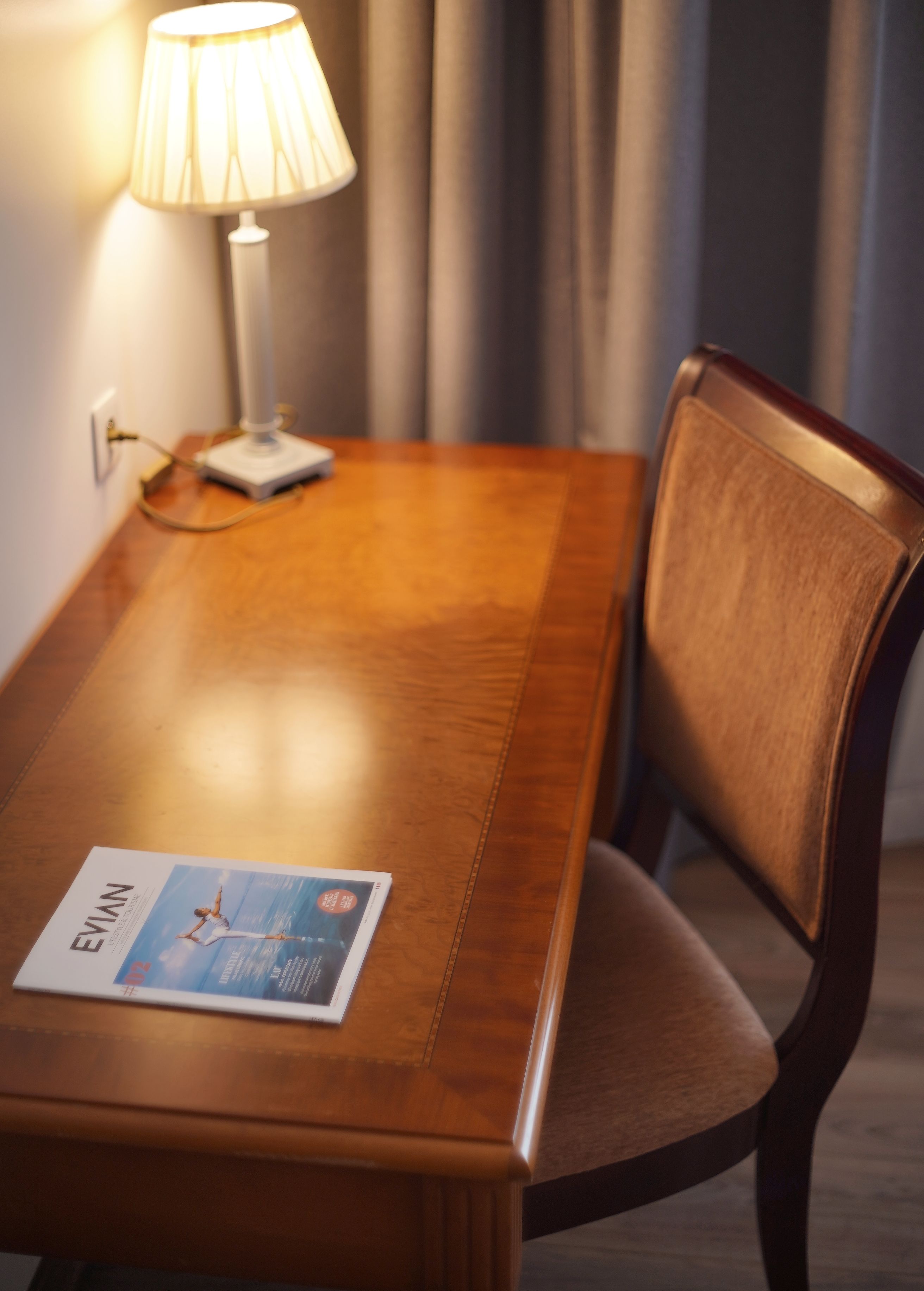 standard single room | premium bedding, in-room safe, desk, laptop workspace