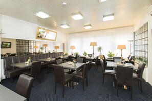 Bar (in der Unterkunft)