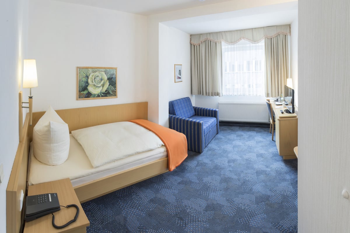 In-room safe, desk, free WiFi, bed sheets