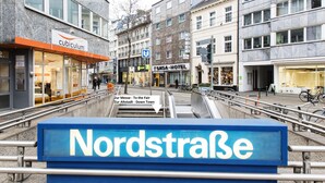 A street view with a sign for 'Nordstraße' and various buildings including a hotel and a store named 'cubiculum'. - Hansa Hotel (Düsseldorf)
