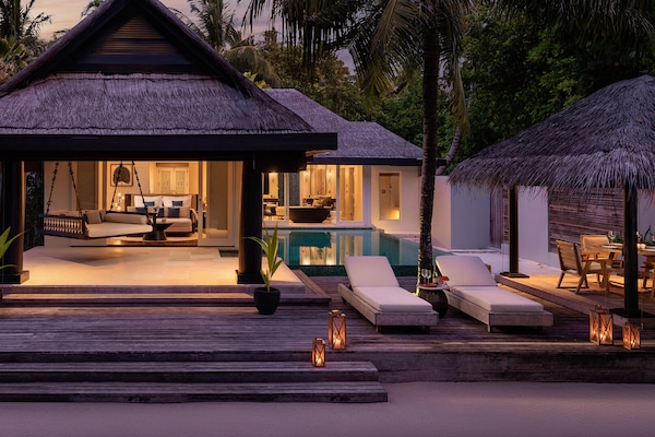 Kamer | Italiaanse Frette-lakens, luxe beddengoed, een minibar