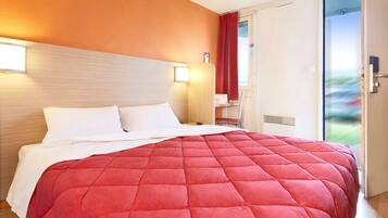 Standardzimmer, 1 Doppelbett | Schreibtisch, laptopgeeigneter Arbeitsplatz, schallisolierte Zimmer