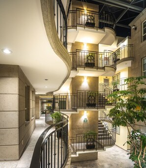 Pegangan lorong