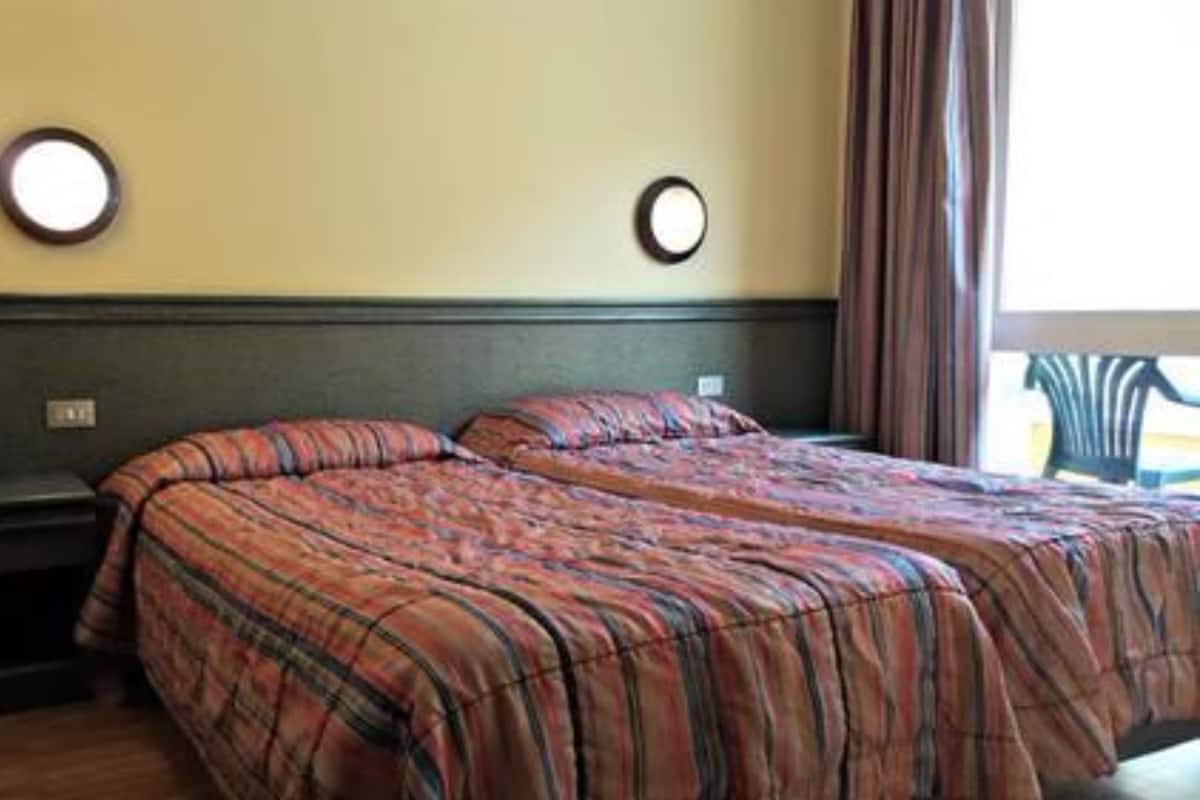 1 chambre, coffre-fort, bureau