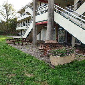 Terrace/patio - Premiere Classe Limoges Nord (Limoges)
