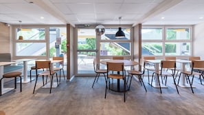 Restaurant - Premiere Classe Bayonne (Bayonne)