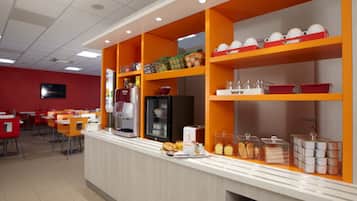 Daily buffet breakfast (EUR 6.90 per person)