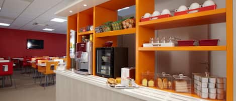 Daily buffet breakfast (EUR 6.90 per person)
