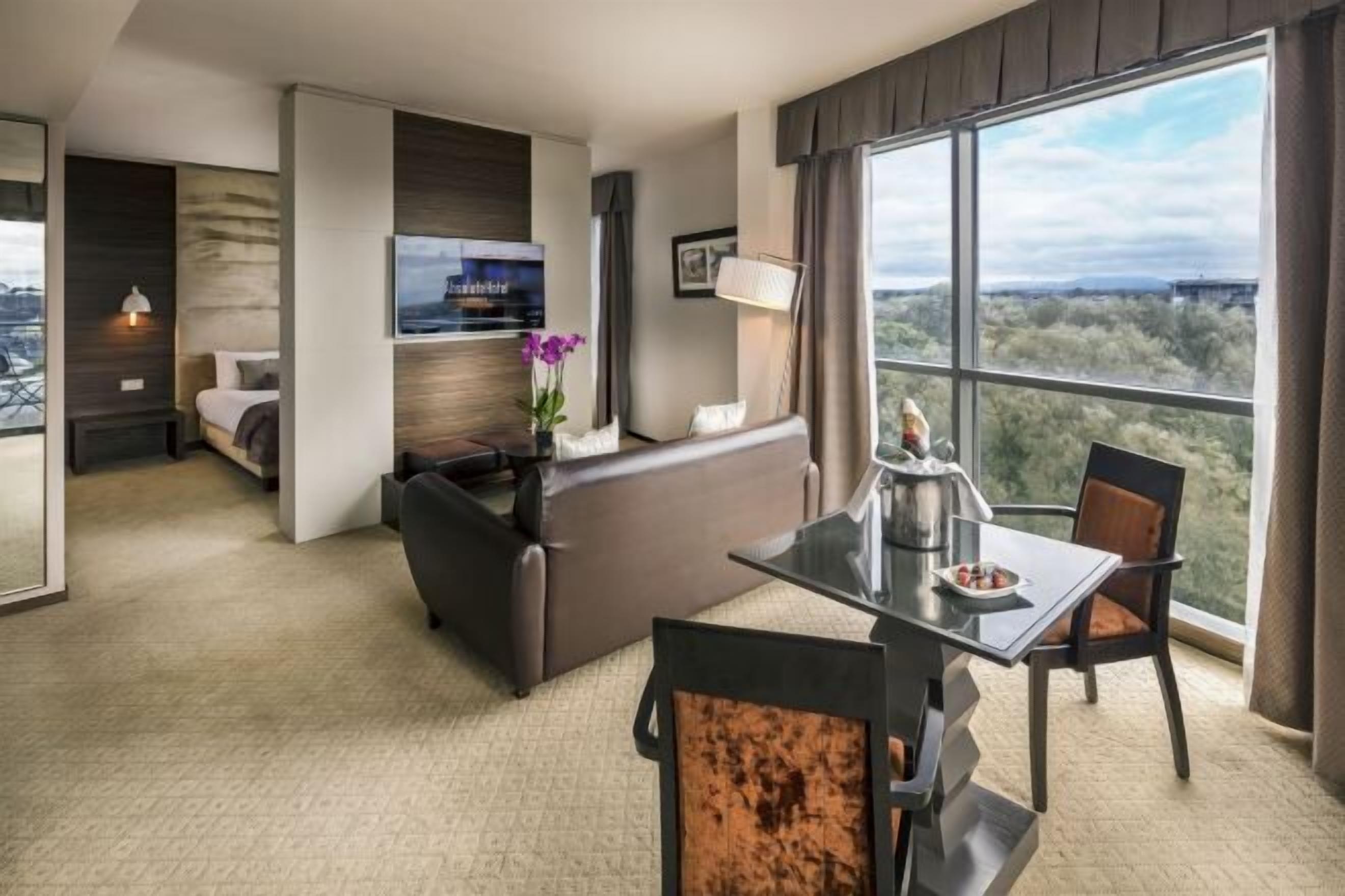 Living area | 49-inch Smart TV with satellite channels, TV