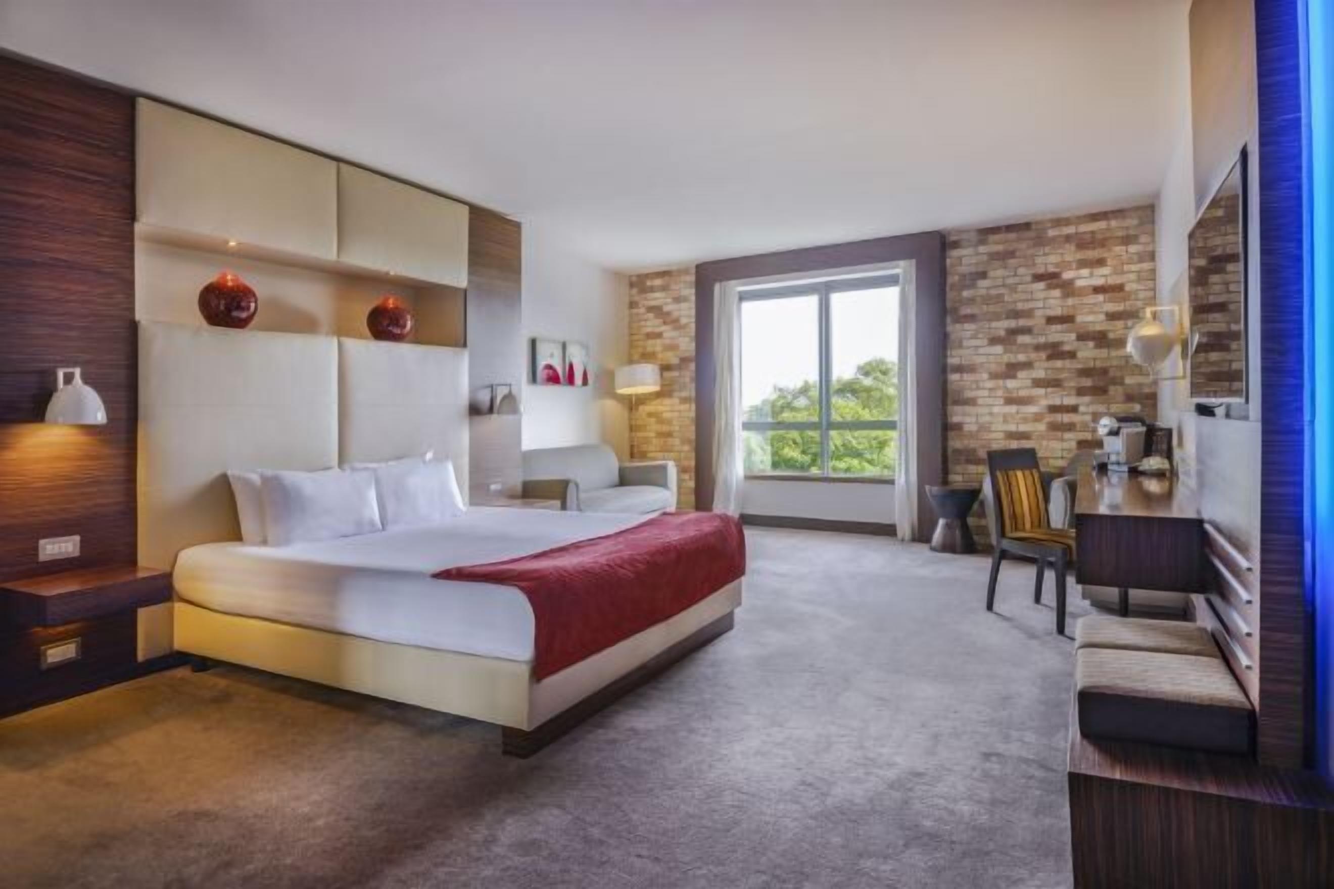 Premium bedding, pillowtop beds, in-room safe, desk