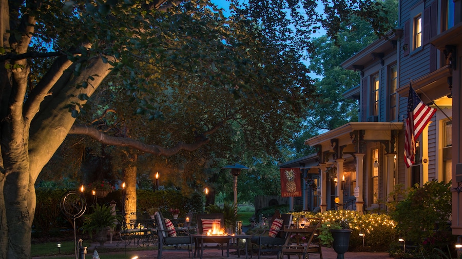 Sutherland House Victorian Bed & Breakfast