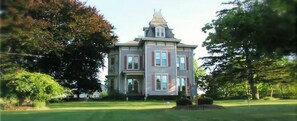 Exterior - Sutherland House Victorian Bed & Breakfast (Canandaigua)